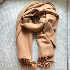Abercrombie & Fitch Tassel Scarf